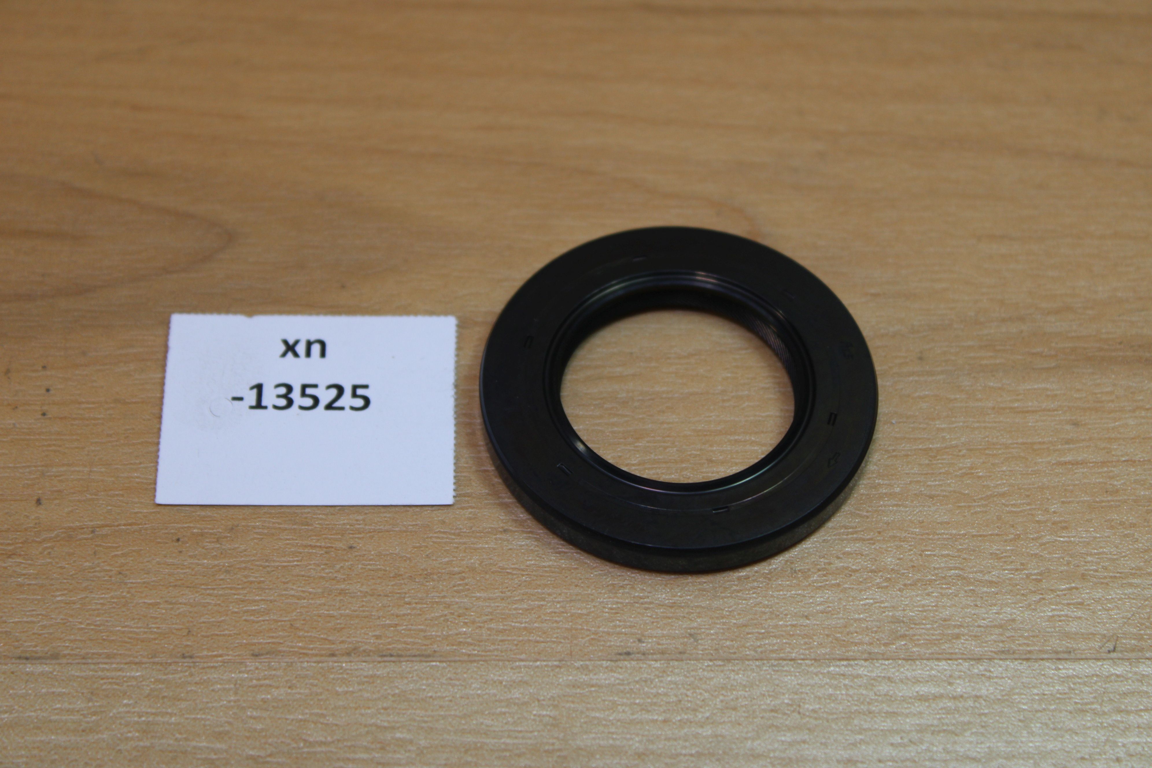 Yamaha 93102-32004 Oil Seal NOS NEU genuine xn13525 | eBay