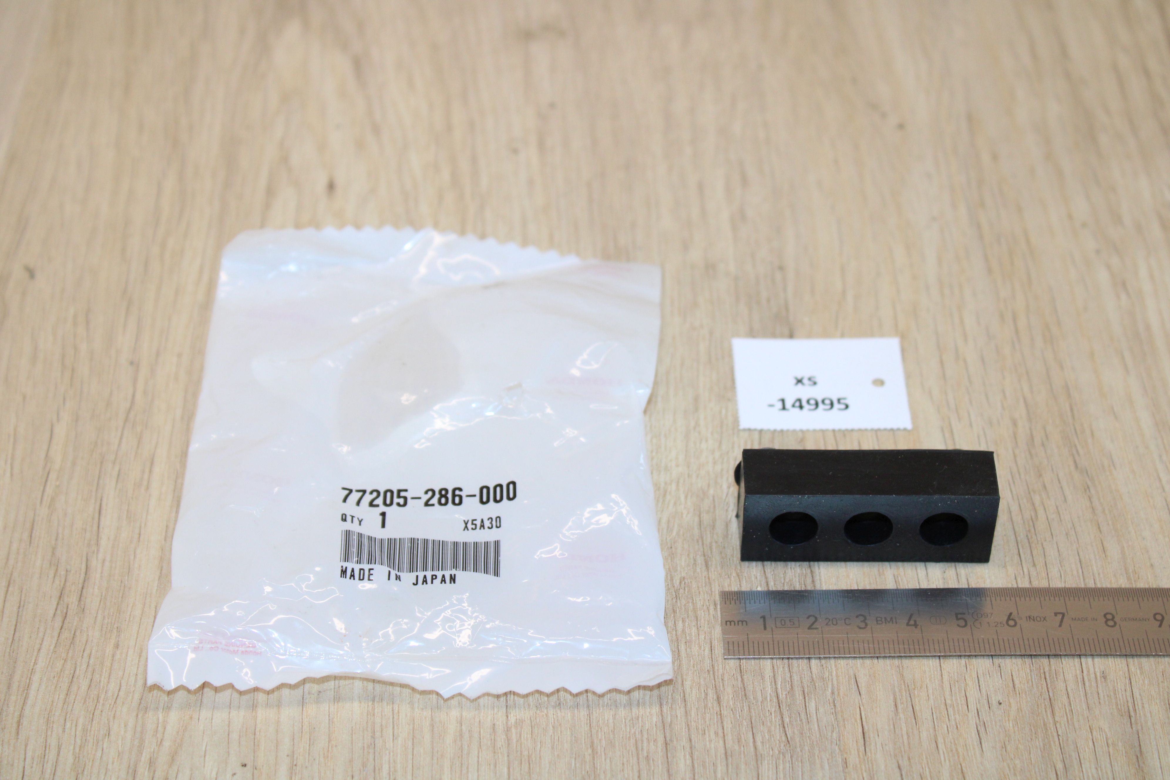 Honda 77205-286-000 RUBBER NOS NEU genuine xs14995 | eBay