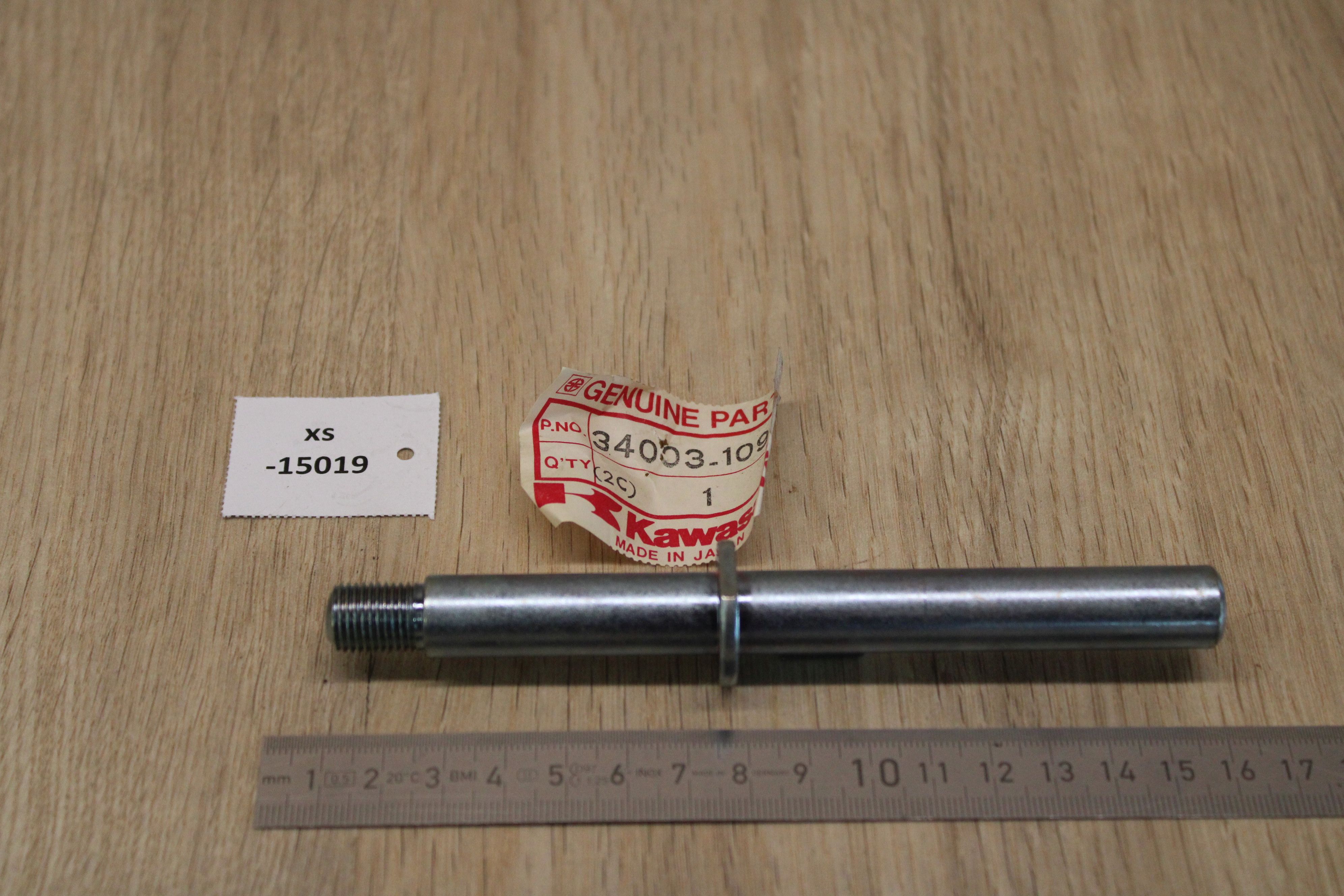 その他 mm Kawasaki 34003-1098 Holder-step NOS NEU genuine xs15019 | eBay