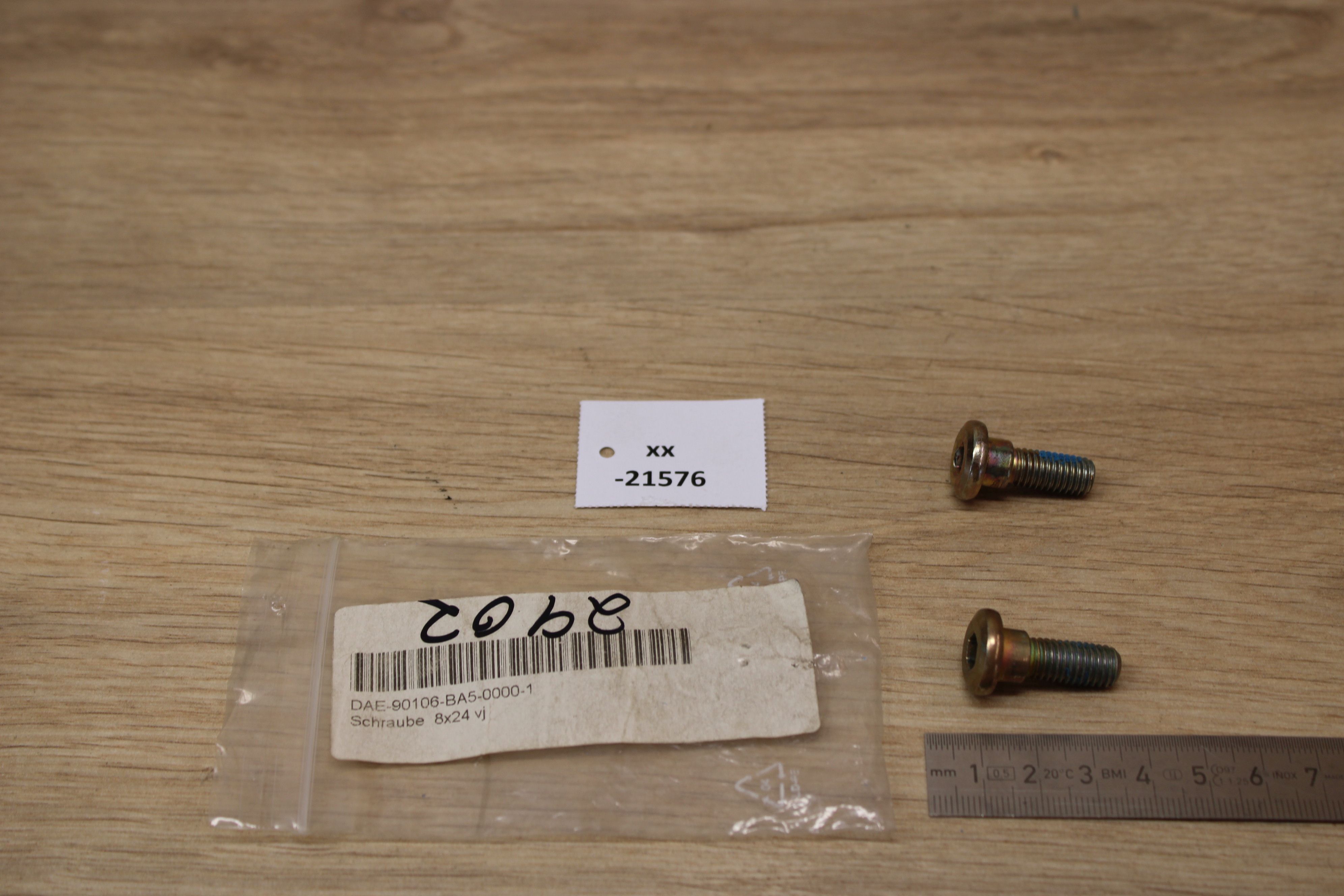 あーあ Daelim 90106-BA5-0000 Schraube Bremsscheibe M8x24 NOS NEU genuine