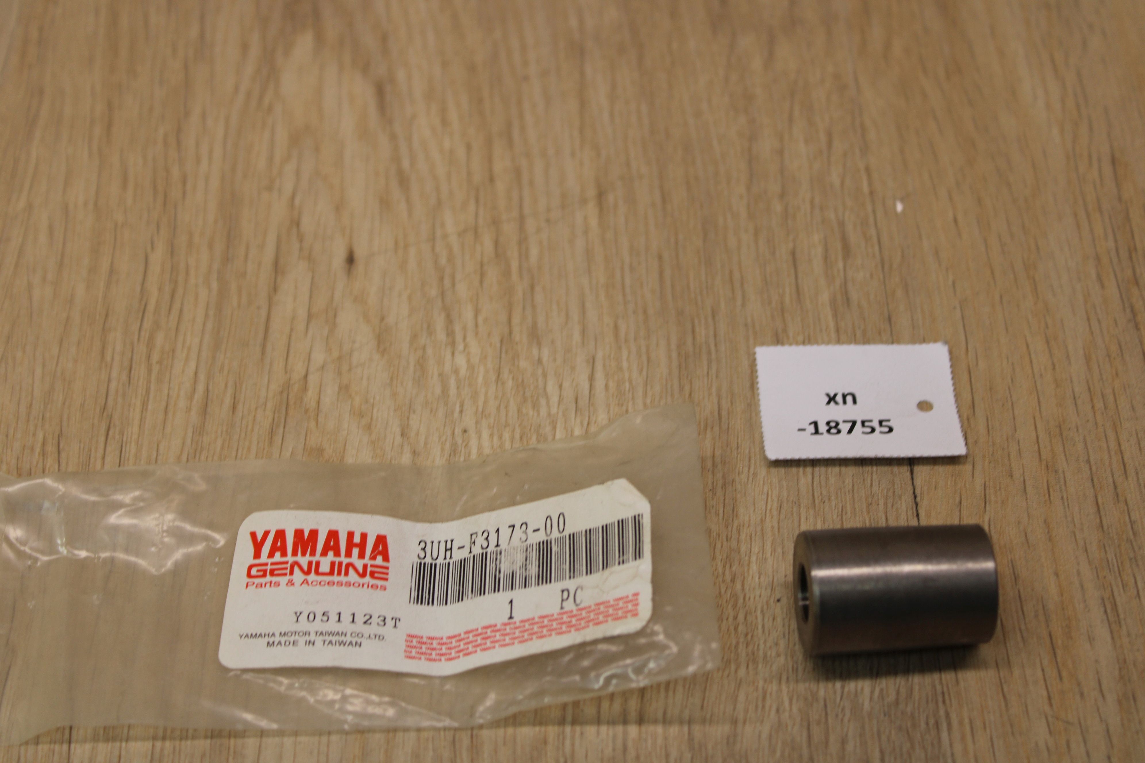 Yamaha 3UH-F3173-00 Spindle, Taper NOS NEU genuine xn18755 | eBay