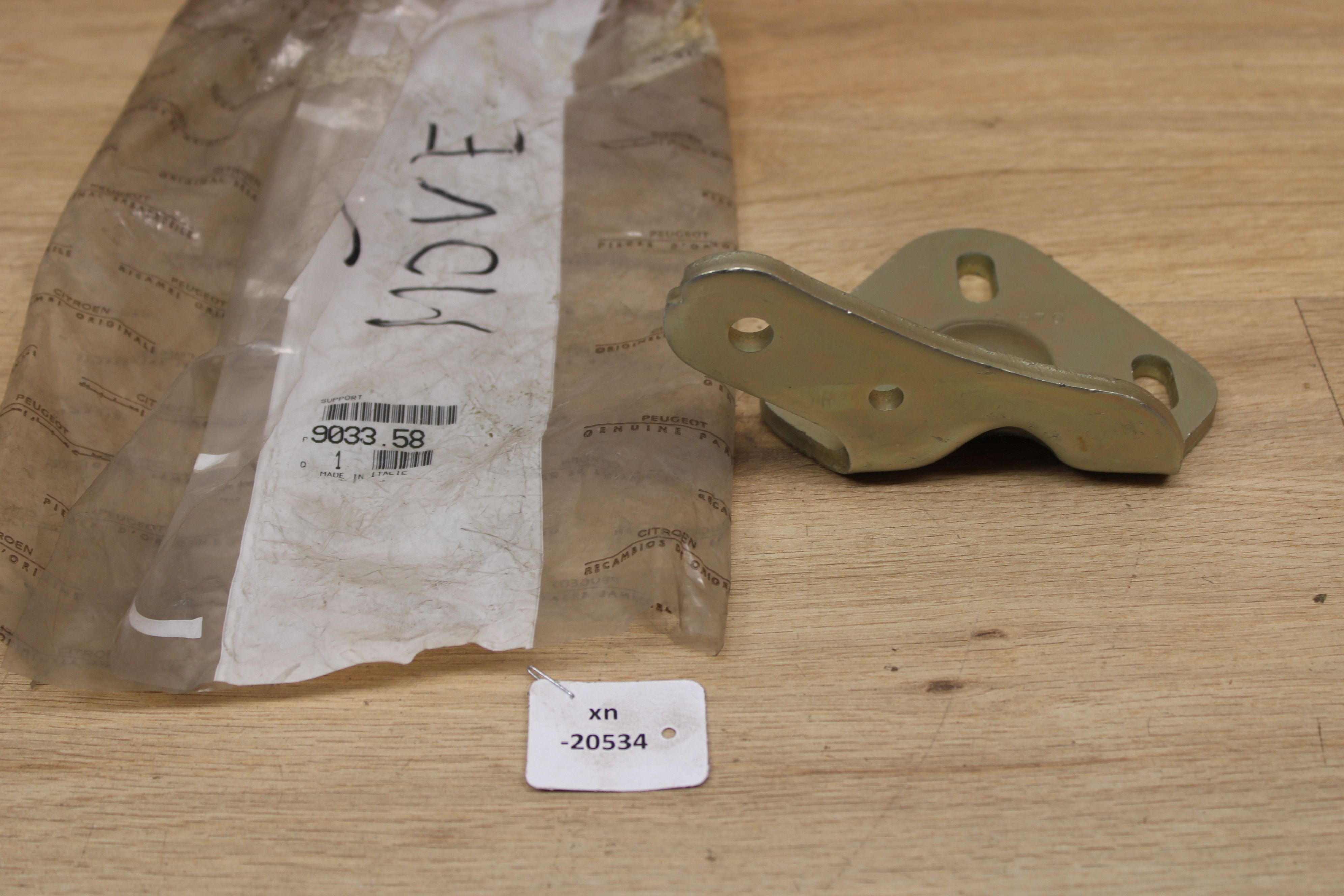 Citroen Peugeot 903358 9033.58 Halterung NOS NEU genuine xn20534