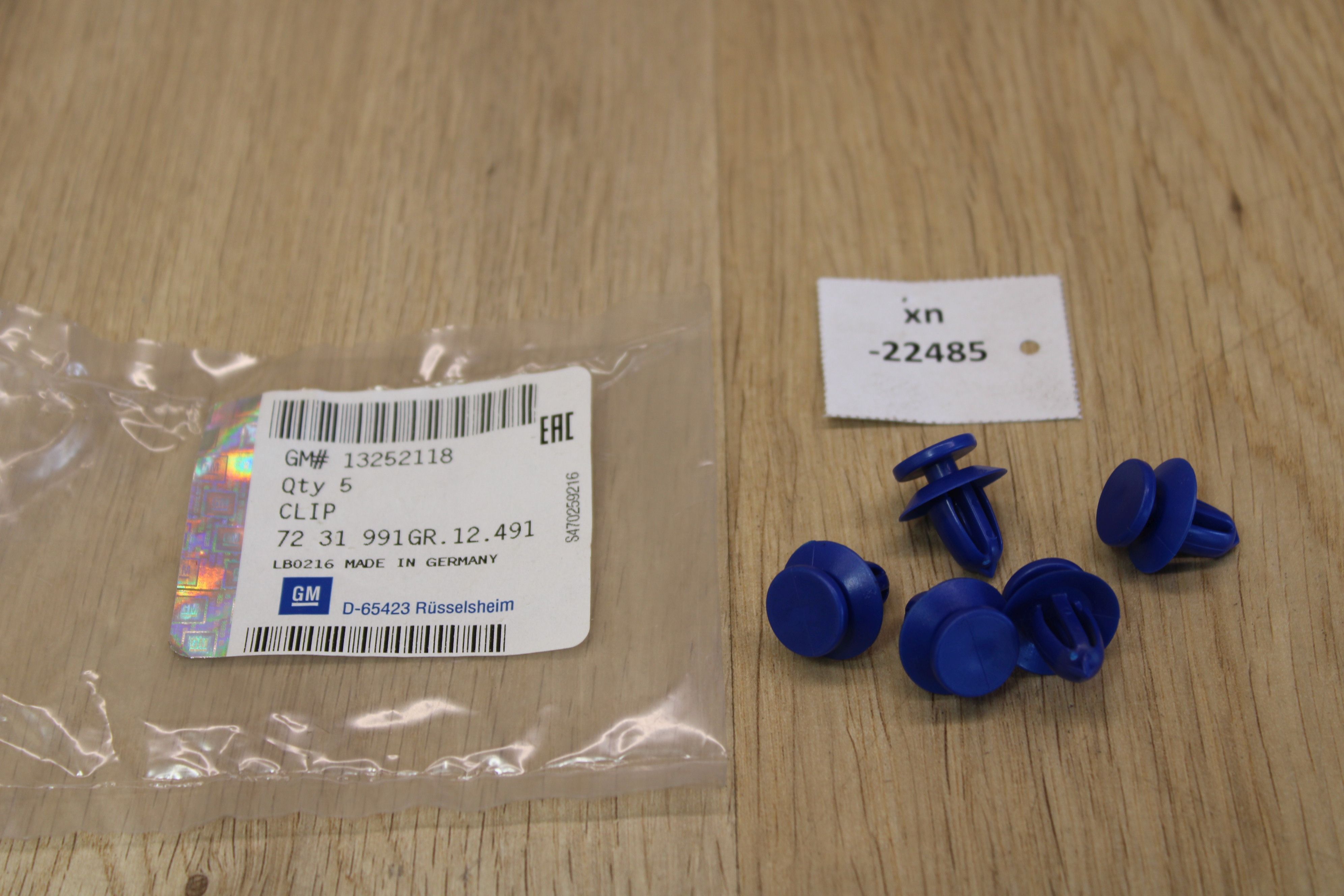 FT General Motors 13252118 7231991 Clip NOS NEU genuine xn22485