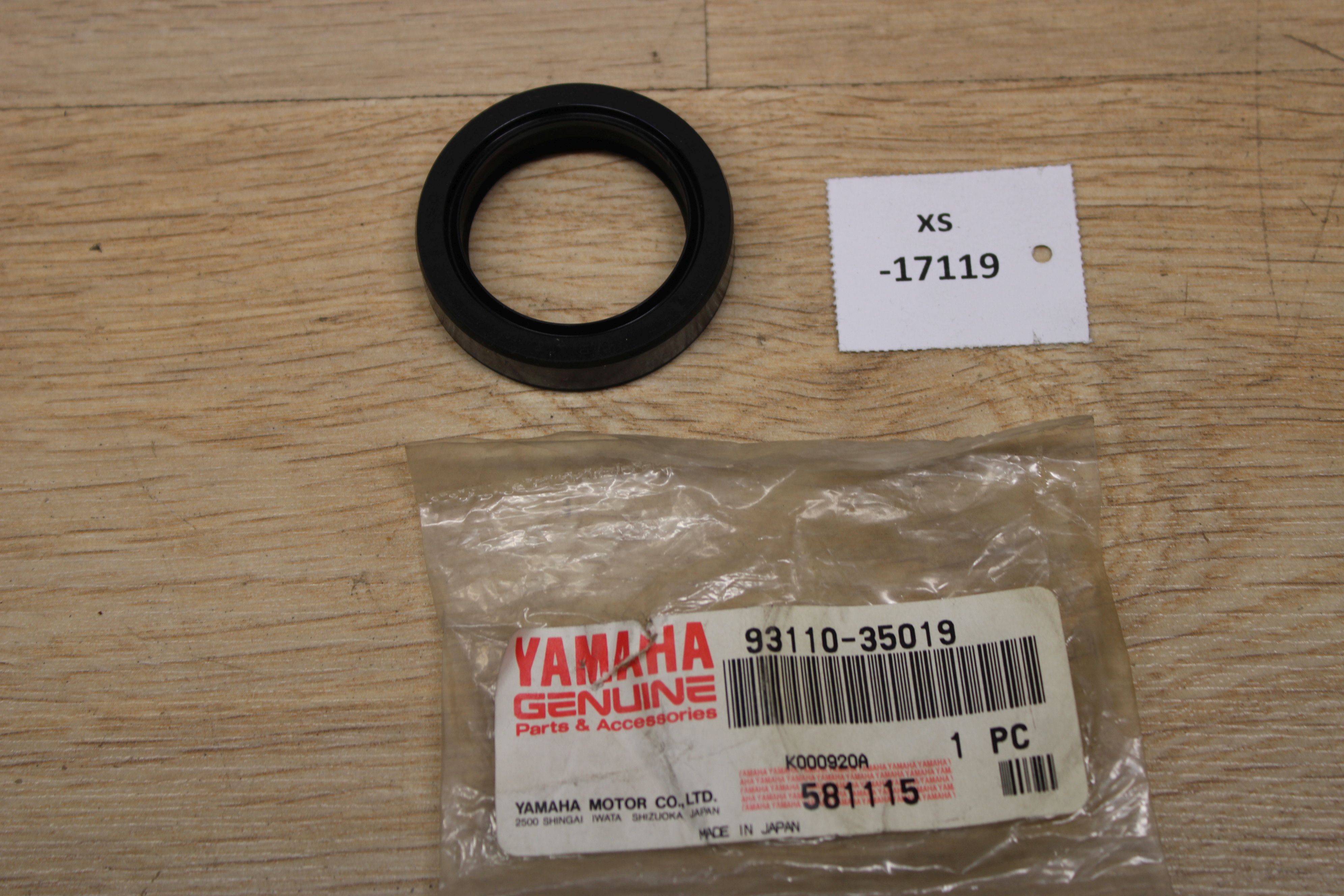 Yamaha 93110-35019 Oil Seal NOS NEU genuine xs17119 | eBay