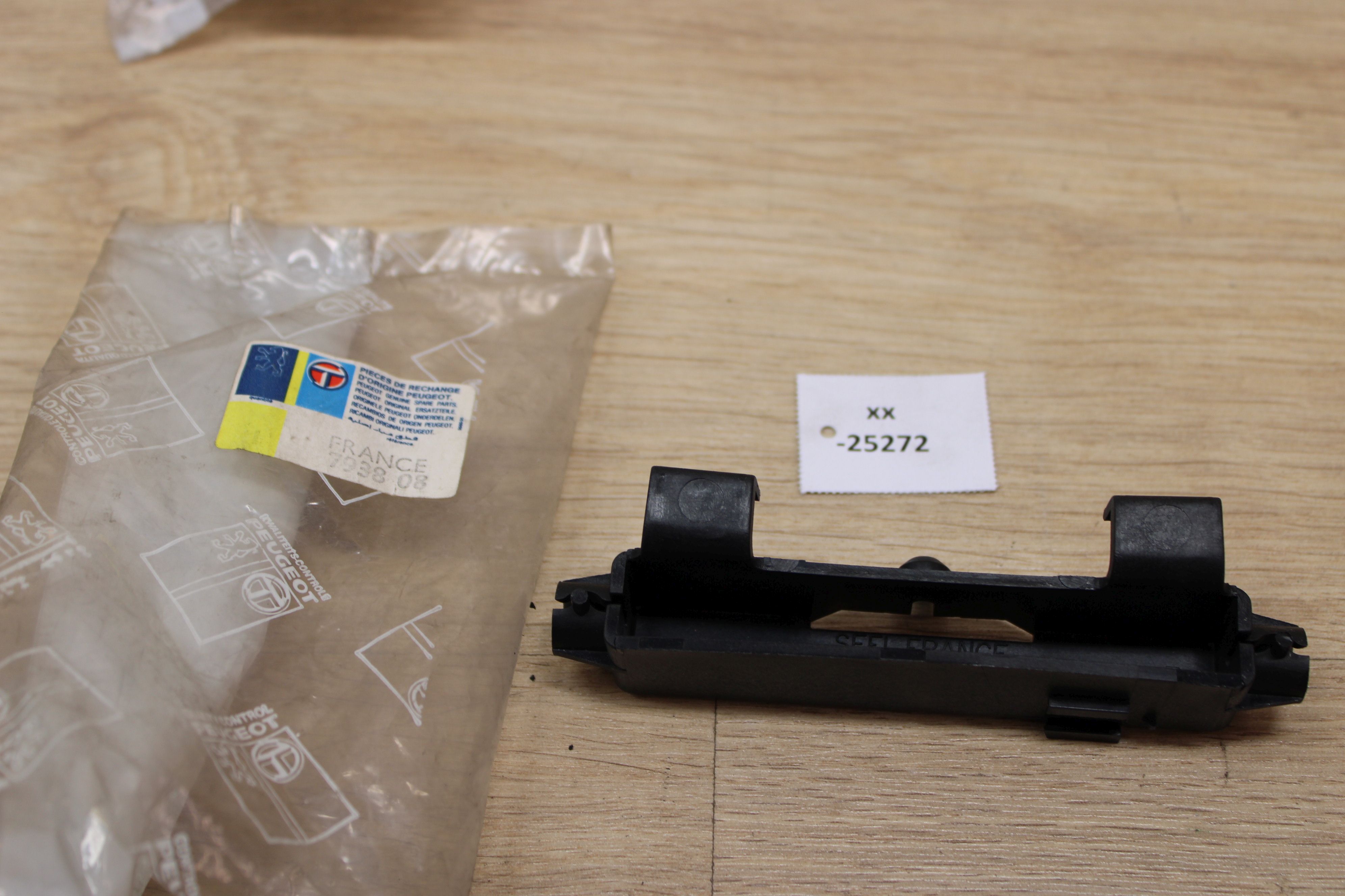 Peugeot 7938.08 793808 Anschlag NOS NEU genuine xx25272 | eBay.de