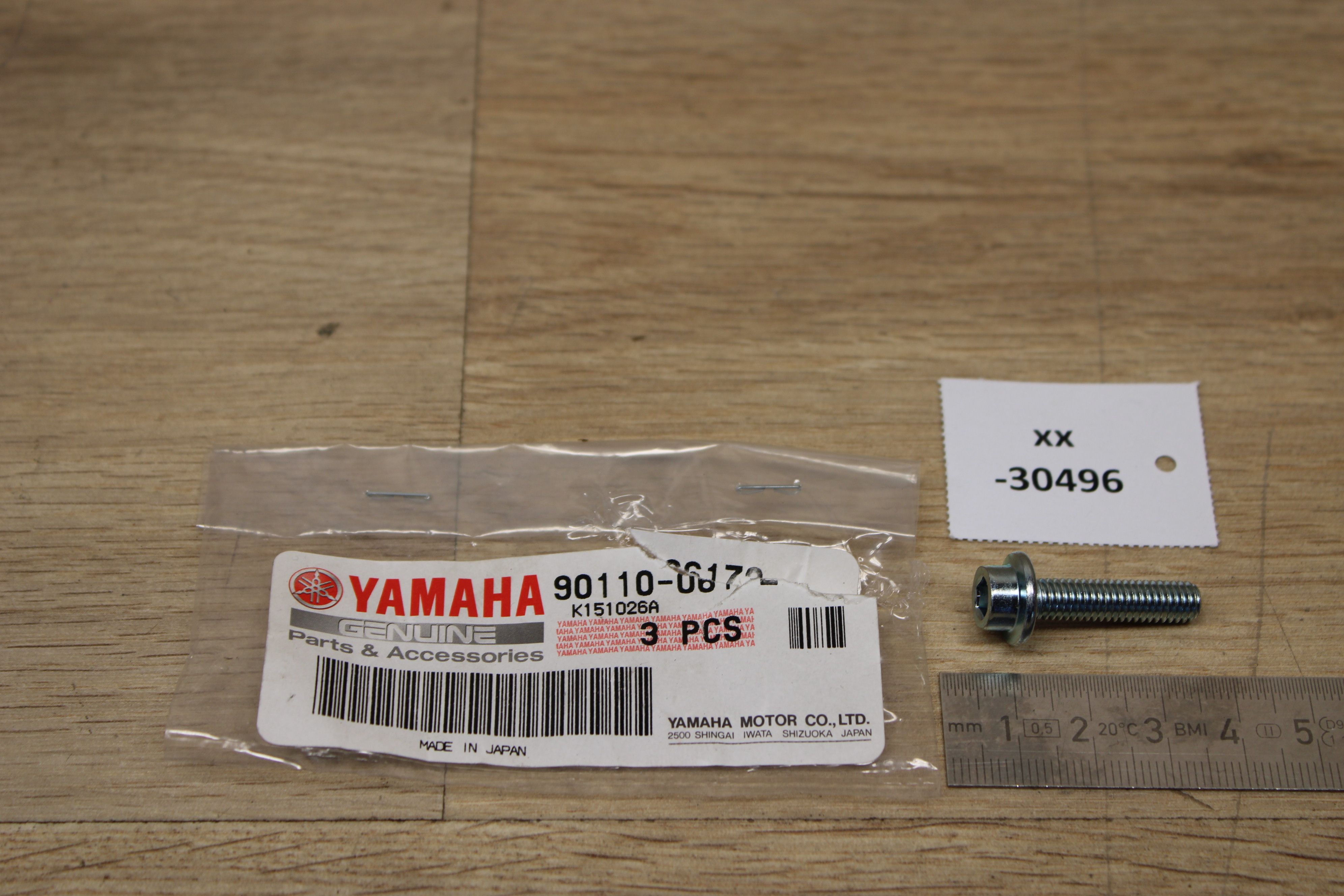 Yamaha 90111-06172 Bolt, Hexagon Socket Head NOS NEU genuine